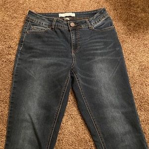 EST. 1846 jeans. Size 6. Classic. 5 pocket. EUC